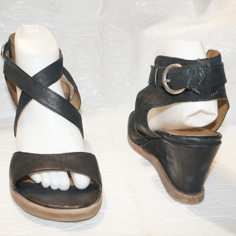 Miz Mooz Black Strappy Wedge Sandals - Picture 7 of 10